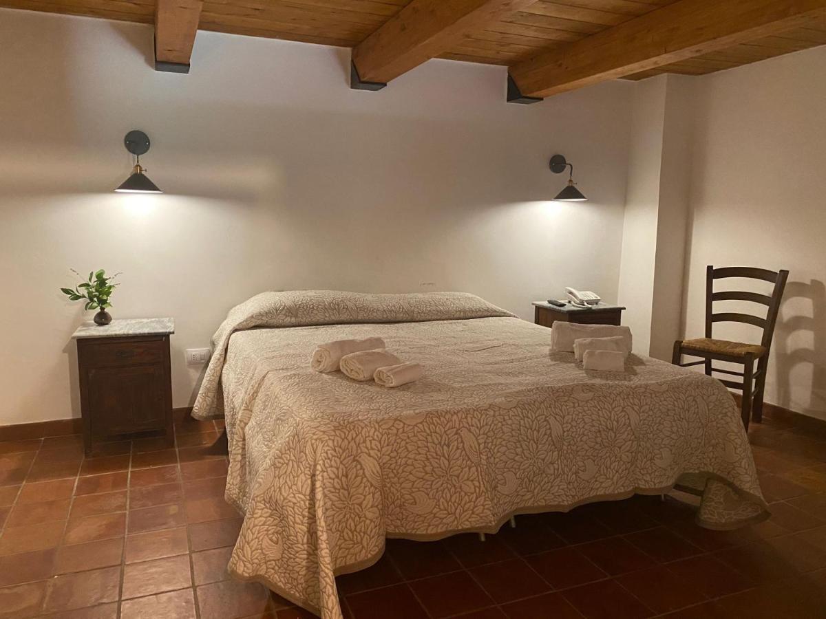Agriturismo Feudo Tudia Landro ภายนอก รูปภาพ
