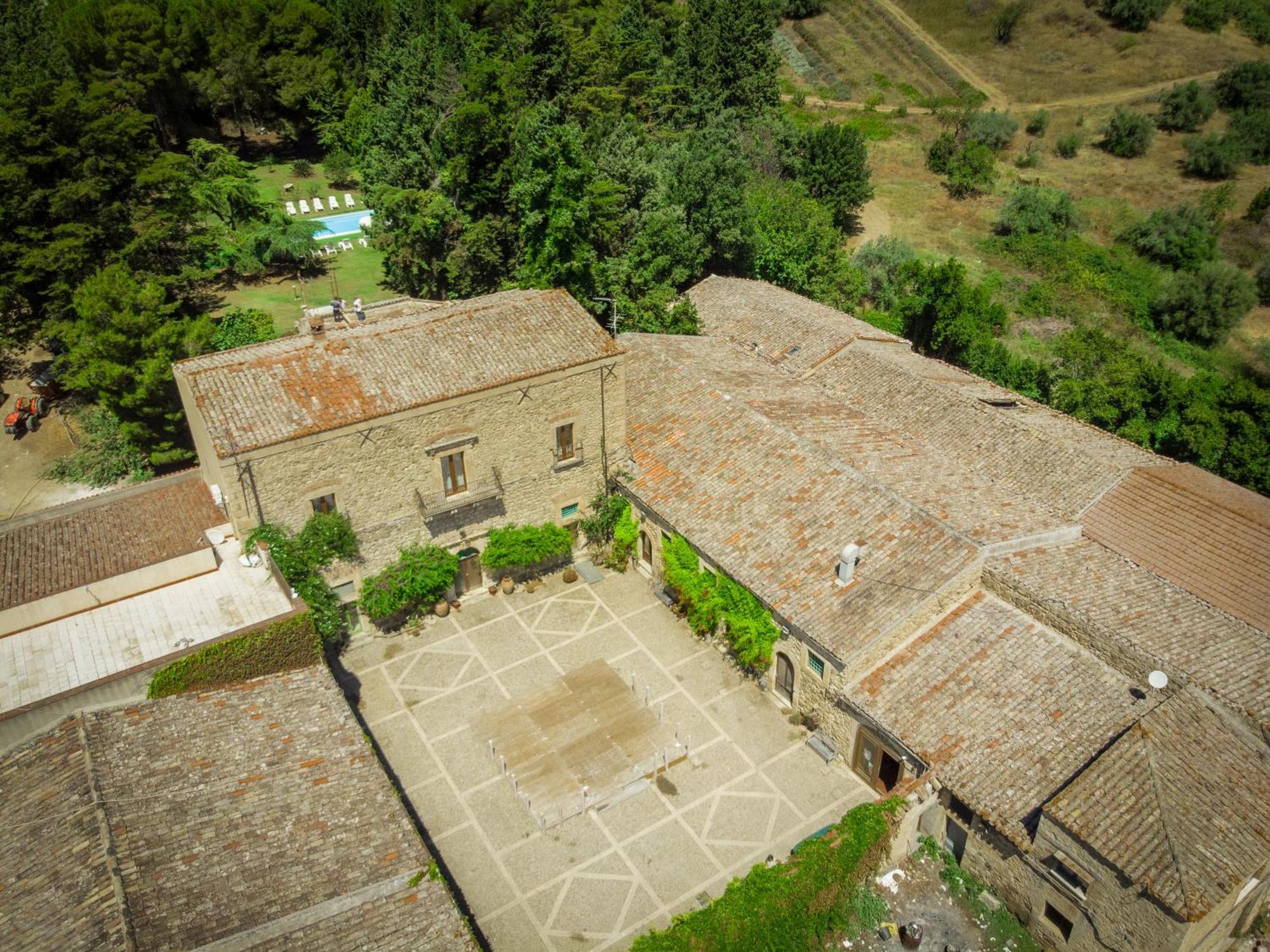 Agriturismo Feudo Tudia Landro ภายนอก รูปภาพ