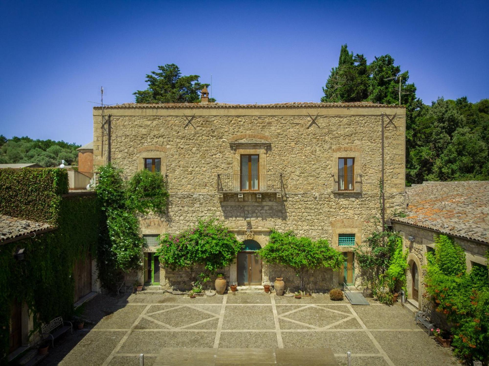 Agriturismo Feudo Tudia Landro ภายนอก รูปภาพ