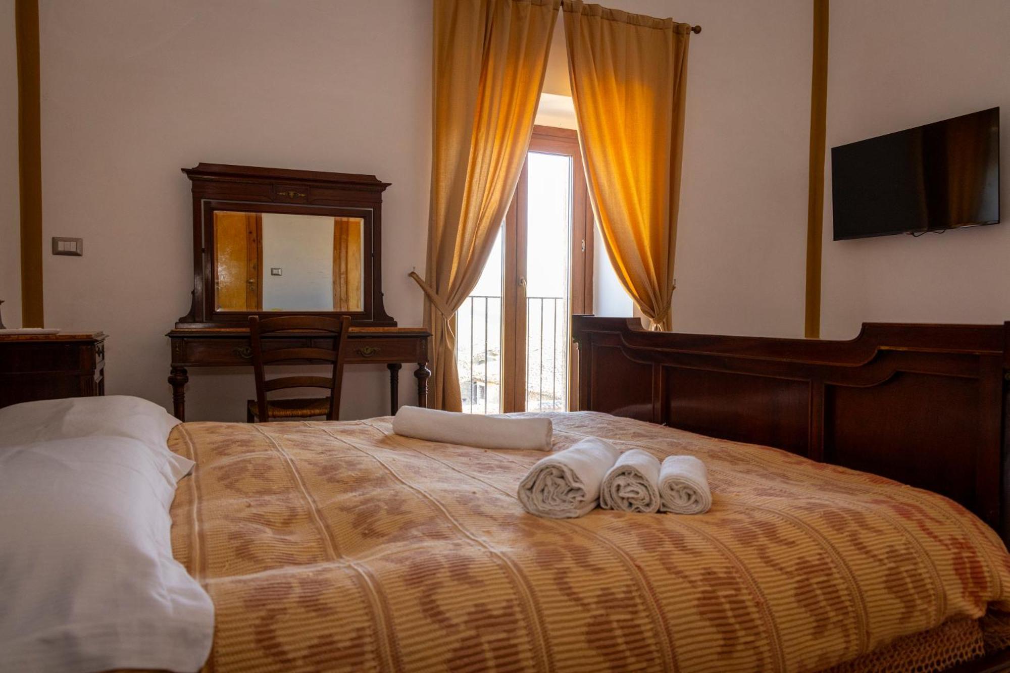 Agriturismo Feudo Tudia Landro ภายนอก รูปภาพ
